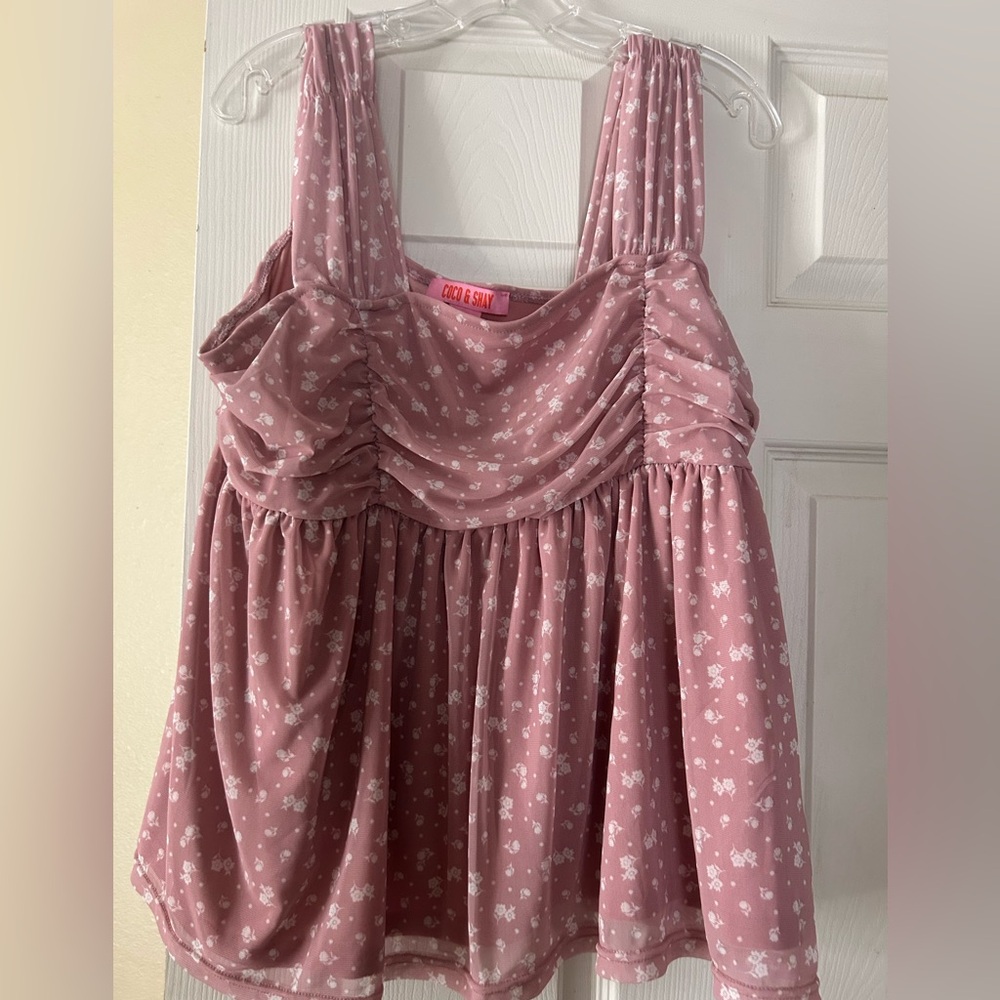 Coco & Shay Pink Floral shirt. New with tags.
